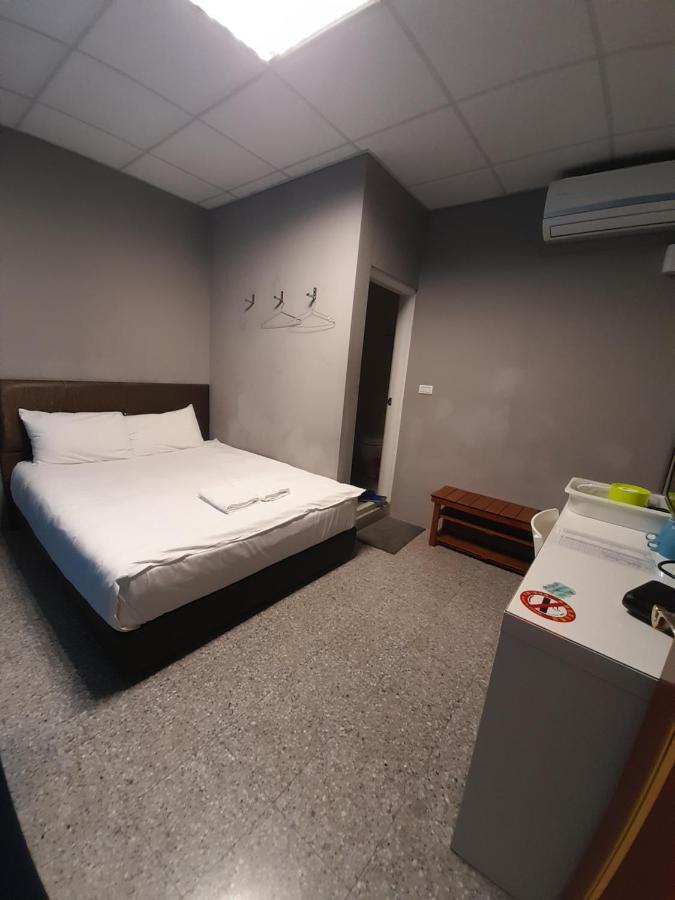 Zhu Feng Hotel Zhunan Zewnętrze zdjęcie